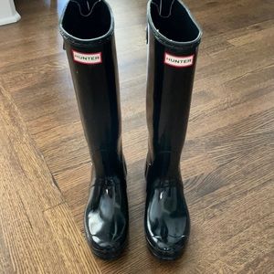 Talk black hunter boots size 8